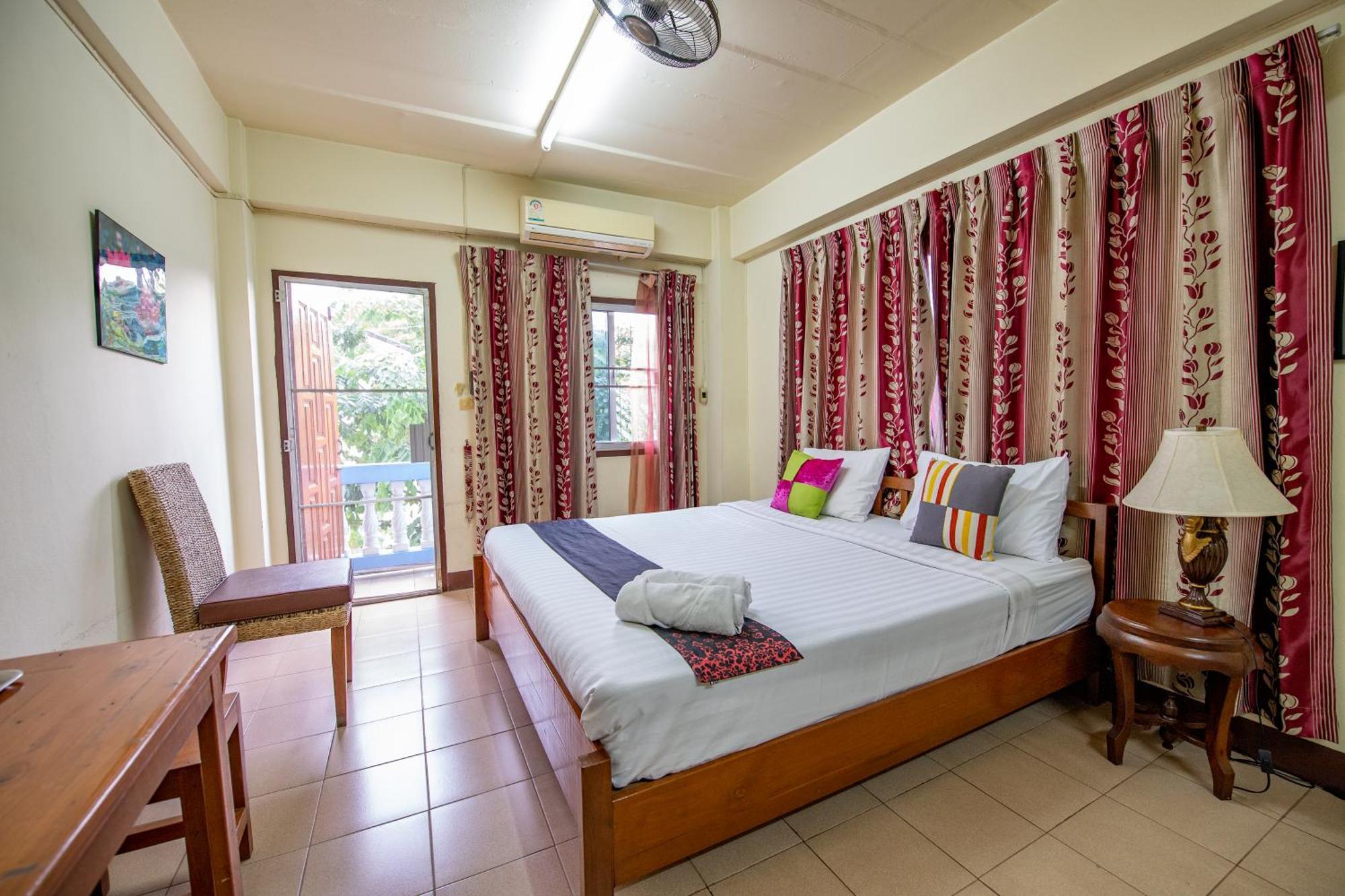 Hostel Saithong House Chiang Mai Exterior foto